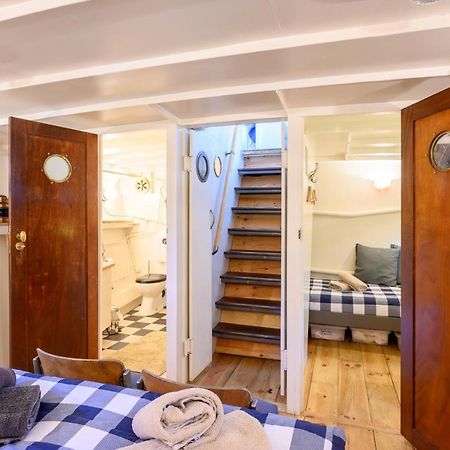 Boatapartment Animathor On Top Location รอตเตอร์ดัม ภายนอก รูปภาพ