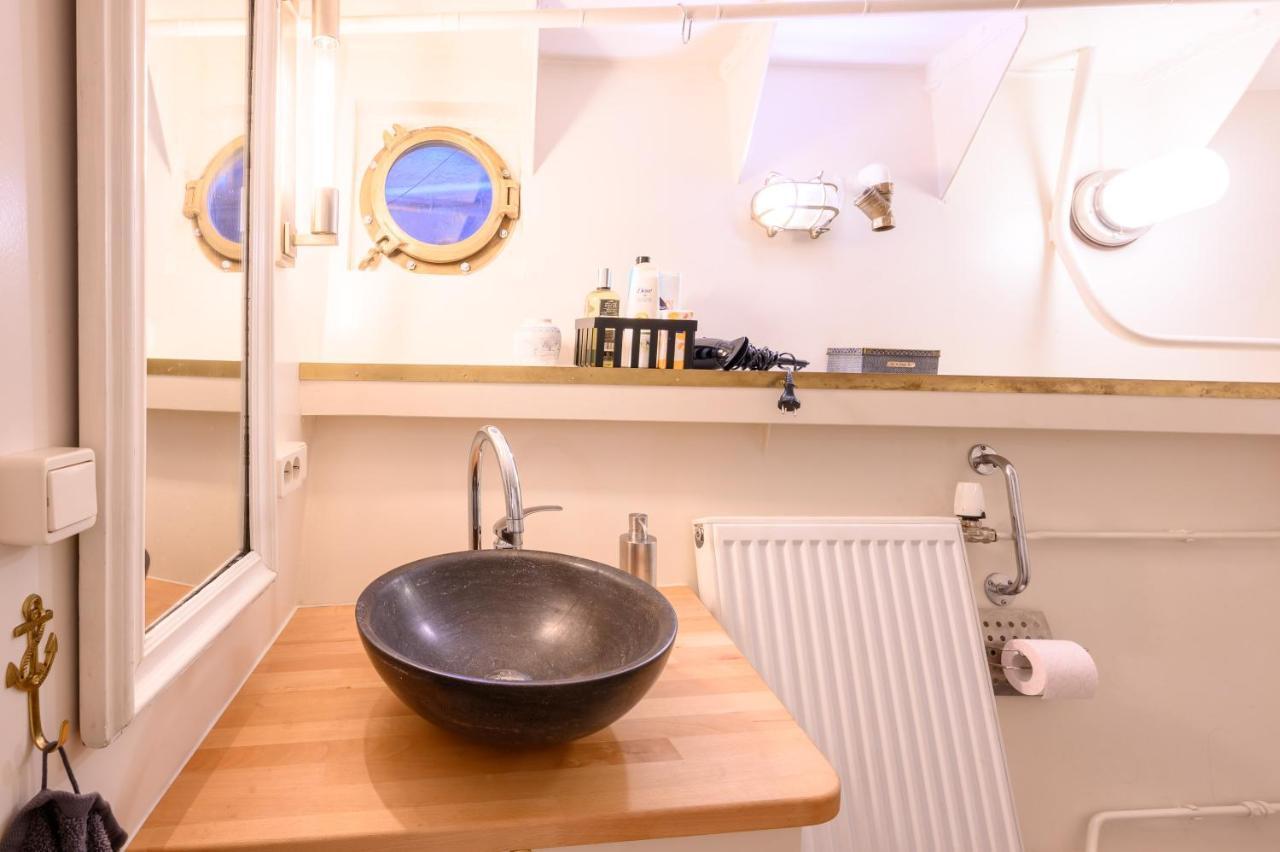Boatapartment Animathor On Top Location รอตเตอร์ดัม ภายนอก รูปภาพ